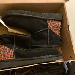 Brand New Kookaburra By Ugg Boots