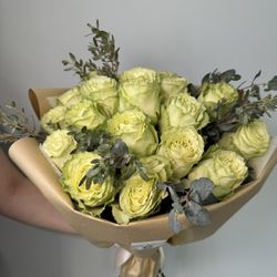 Olive Roses Bouquet 