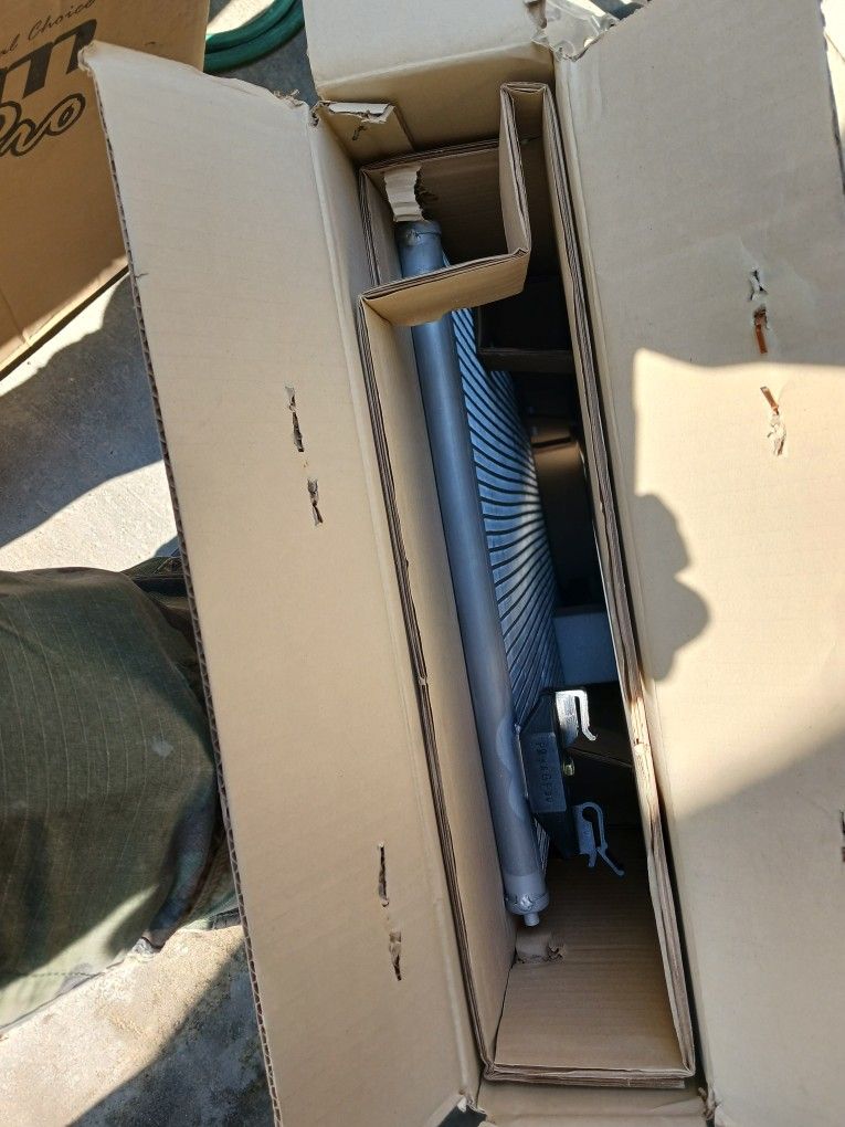 FORD TRANSIT CONNECT AC CONDENCER 2010-2013 (BRAND NEW