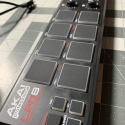 Akai LPD8