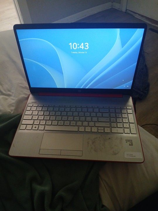 Hp Laptop Computer With Charger 
