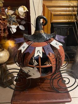 Pumpkin Carriage Decor