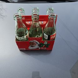 Coke Bottles Mismatched 