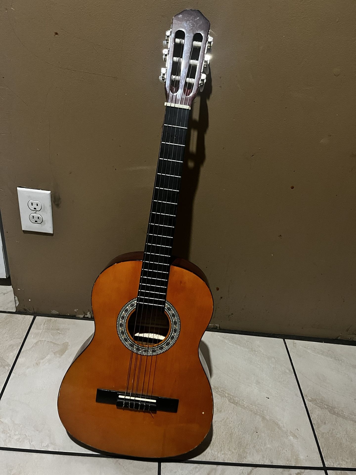carlo robelli acoustic guitar model# C-941 N 3/4