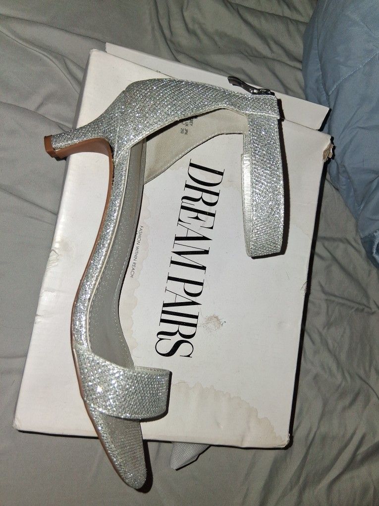 Shoes Womans Size US 9