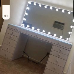 Brand New Vanity And Mirror Set 
