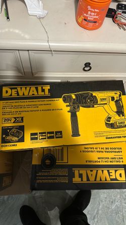Rotary hammers kit.