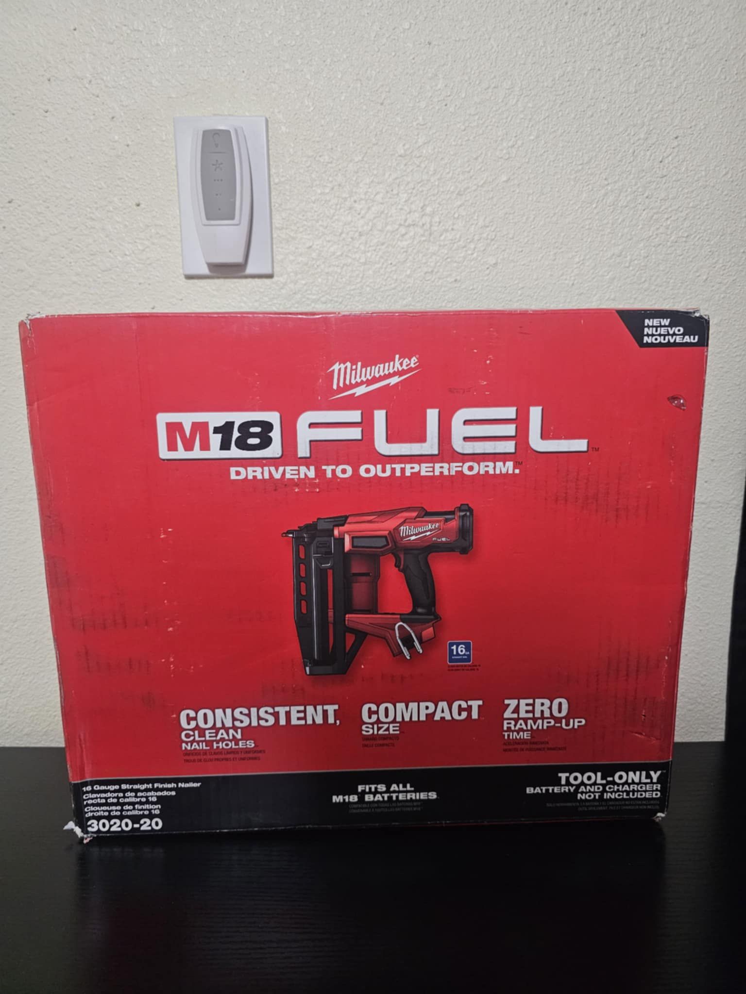 MILWAUKEE M18 FUEL FINISH NAIL GUN 16GA