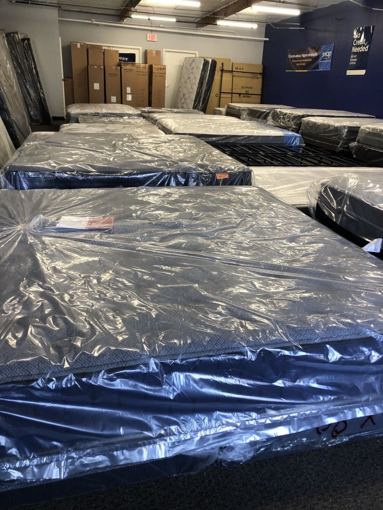 BRAND NEW PILLOW TOP MATTRESSES IN STOCK !!!,All Products : American Fashion Style Bags On Sale