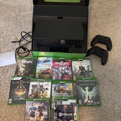 Xbox Series X 1TB With 2 Controllers And Multiple Games! 