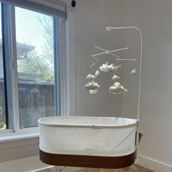 Snoo Accessories: Mobile, Net, And Short Legs