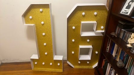 Large Marquee Number 16 Light-Up Letters