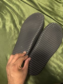 Yeezy SL-01 Slide