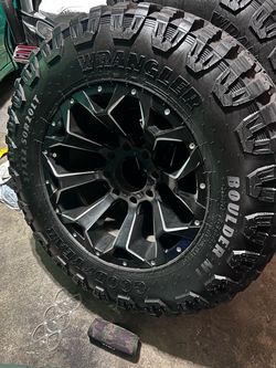 Goodyear Wrangler Boulder MT 37x12.50R20 Tire on Wheel