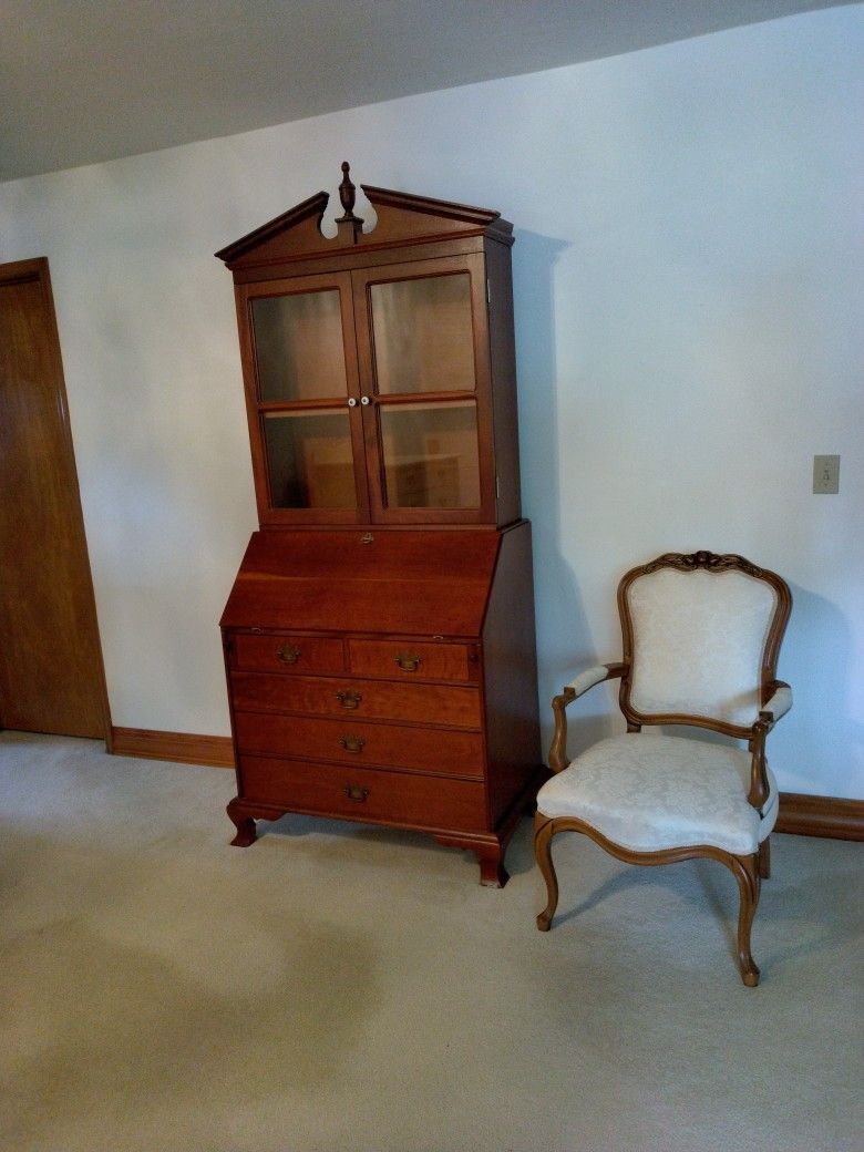 Secretary /Display Cabinet/Desk/Hutch $200 o.b.o.