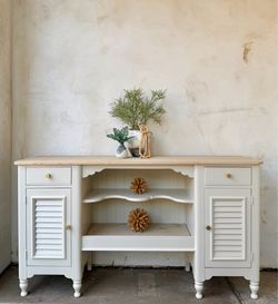 Coastal Inspire Buffet/Entry Console