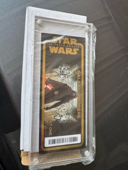 Star Wars The Force Awakens Galaxy Premiere Collectible