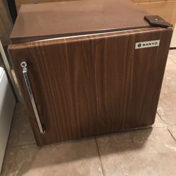 Mini Fridge