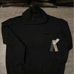 “BEST OFFER” BLACK SMALL ESSENTIALS HOODIE