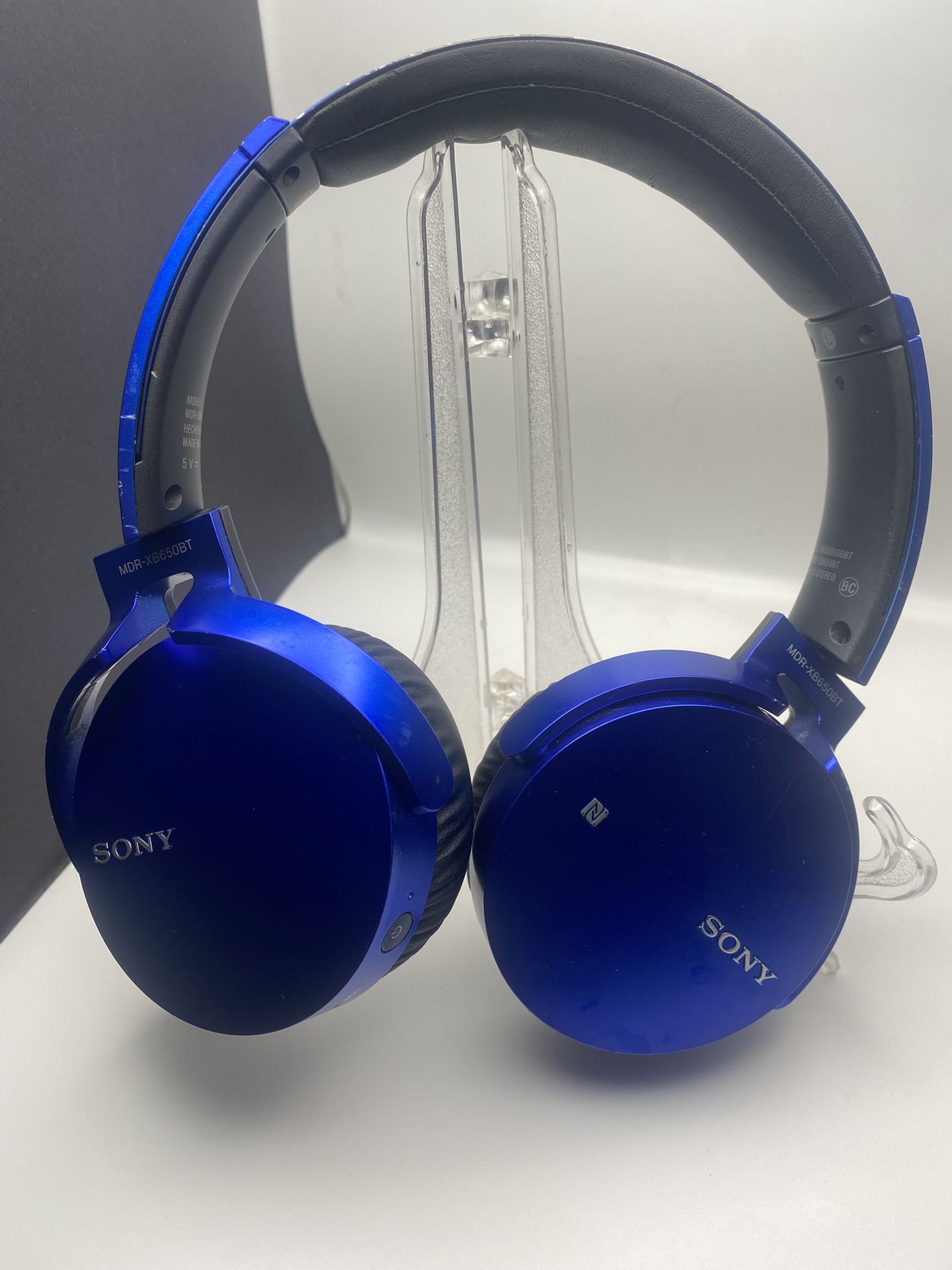 Sony Wireless Noise Cancelling Headphones Extra Bass MDR-XB650BT Bluetooth Blue