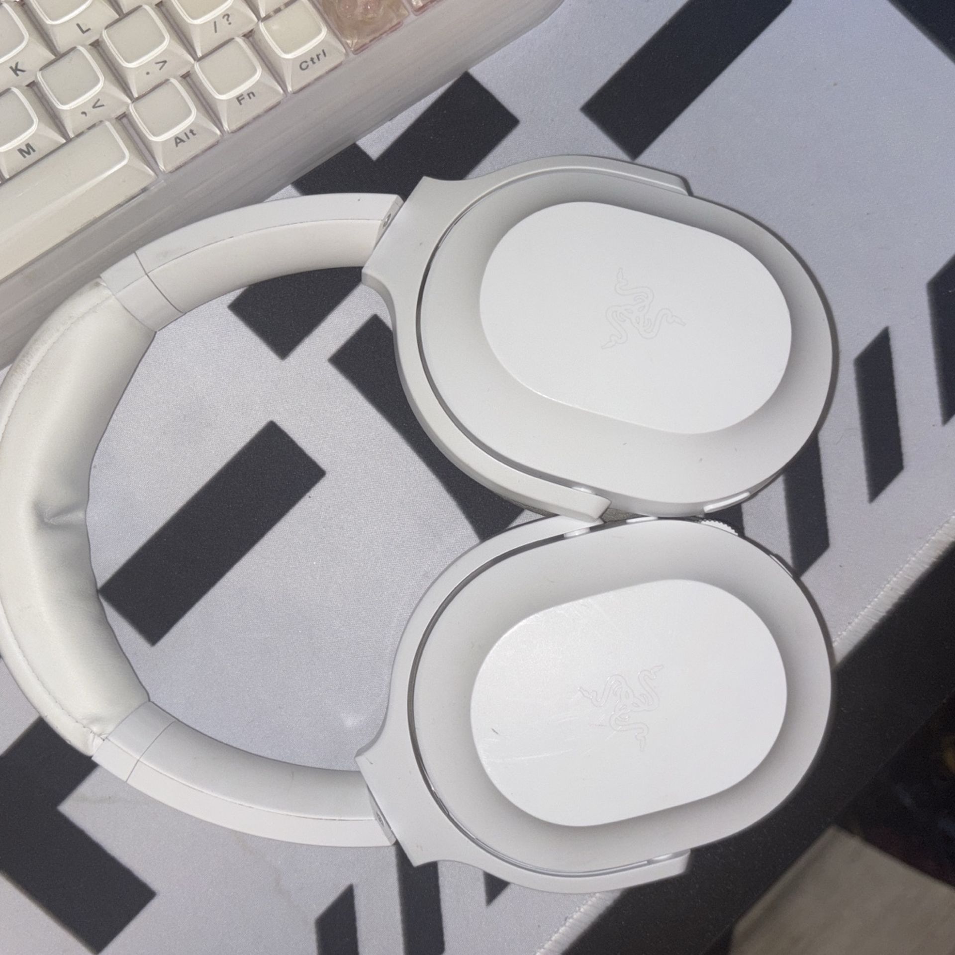 wireless razor barracuda headphones