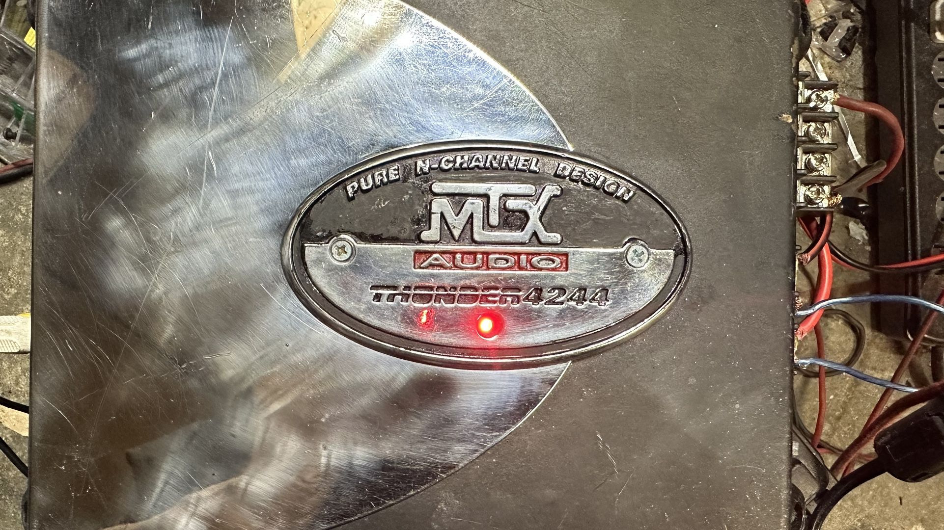 MTX 4244 Car Amplifier 4 Channel 400 Watts