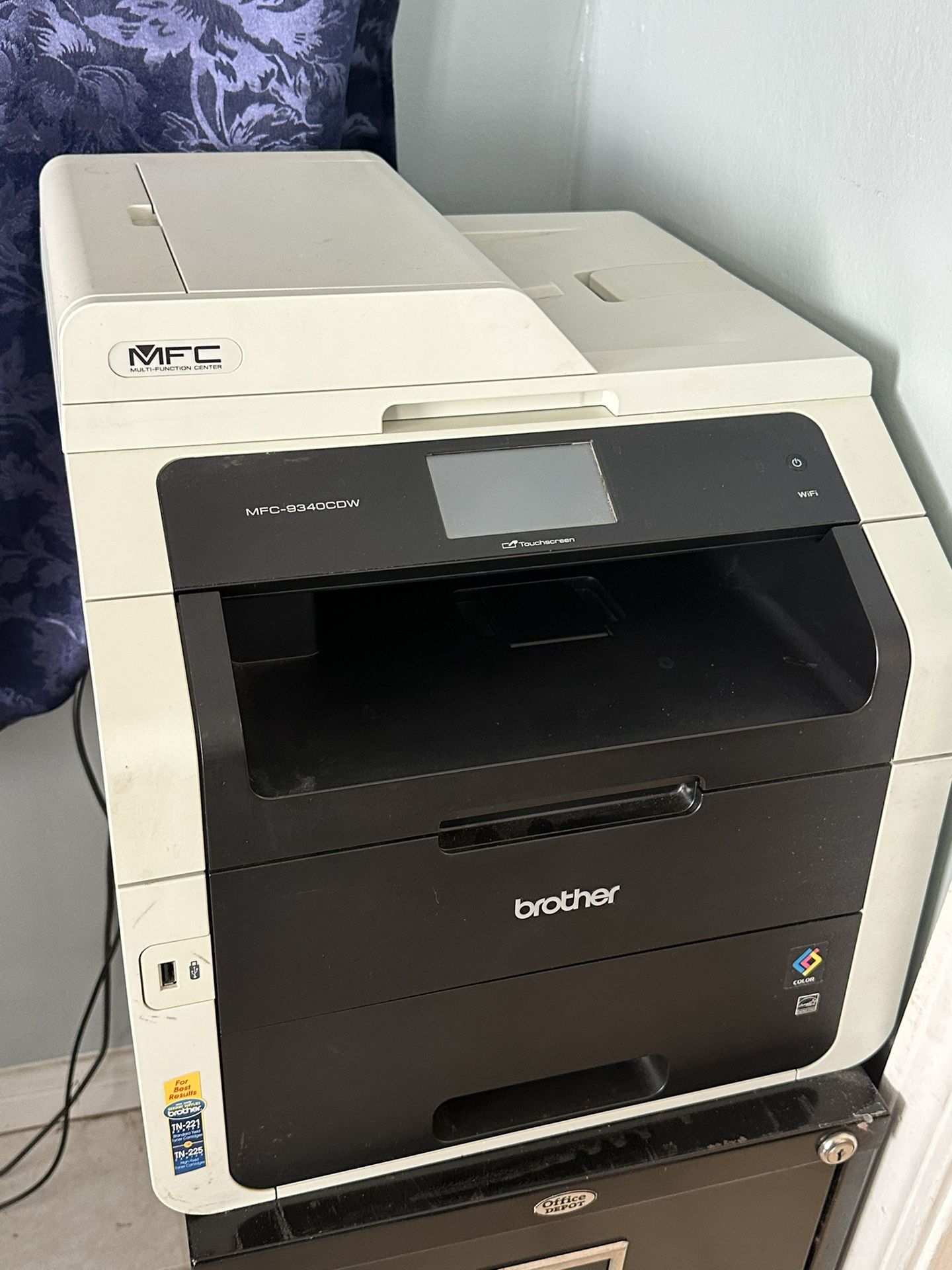 BROTHER COLOR LAZER PRINTER!!!!!