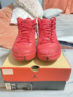 Jordan Retro 12’s “Gym Red” Size 10