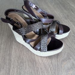 Women’s Wedge Sandals 