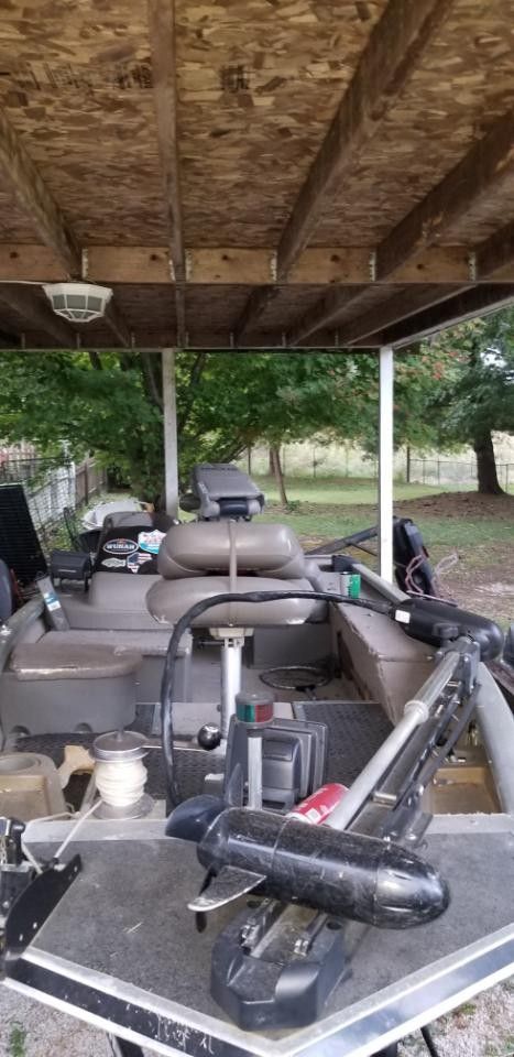 Bass tracker 40 hp pro crappie 175 2001