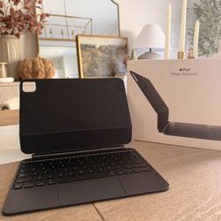 iPad Pro 11” Magic Keyboard