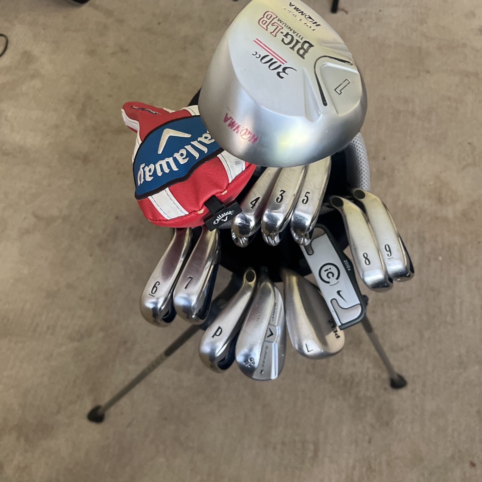Golf Clubs And Bag Setup