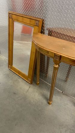 Entry table and mirror