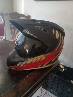 Motorcycle helmet