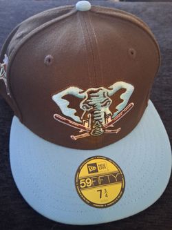 MLB New Era Oakland A's 59fifty Fitted Hat Size Available 7 3/4 & 7 5/8 "Muddy water's " edition $30