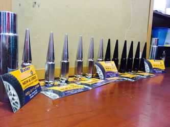 Spike lug nuts for Chevy/gmc
