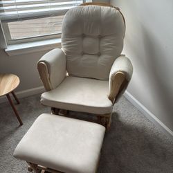 Nursing Rocking Chair 
