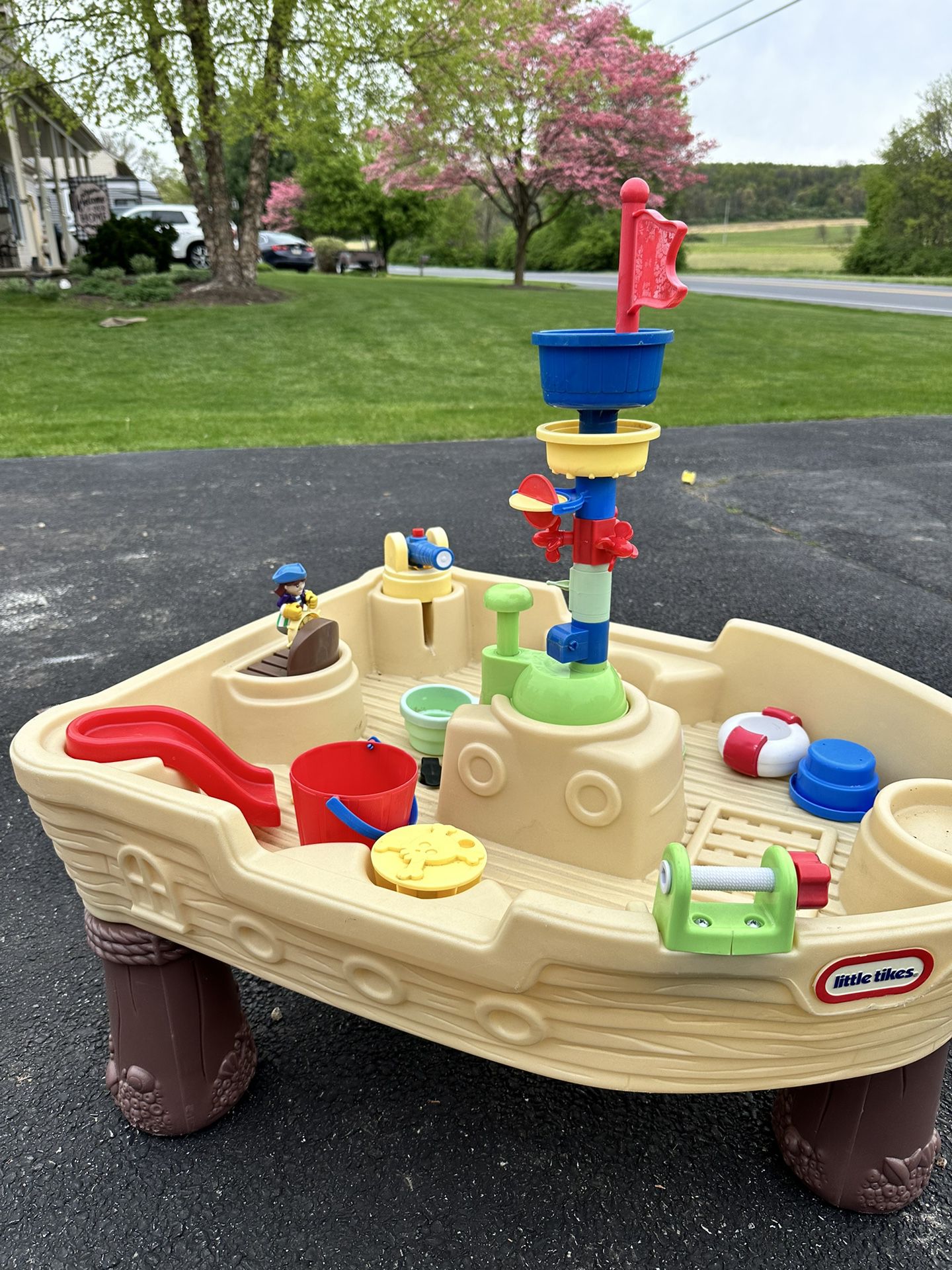 Little Tikes Pirate Water Table