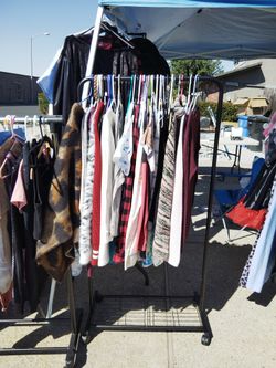 Women's And Teenage Girls Clothes 