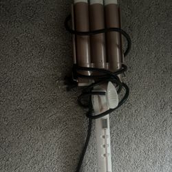 Rose gold hair crimper/beach waver