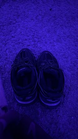 Balenciagas led
