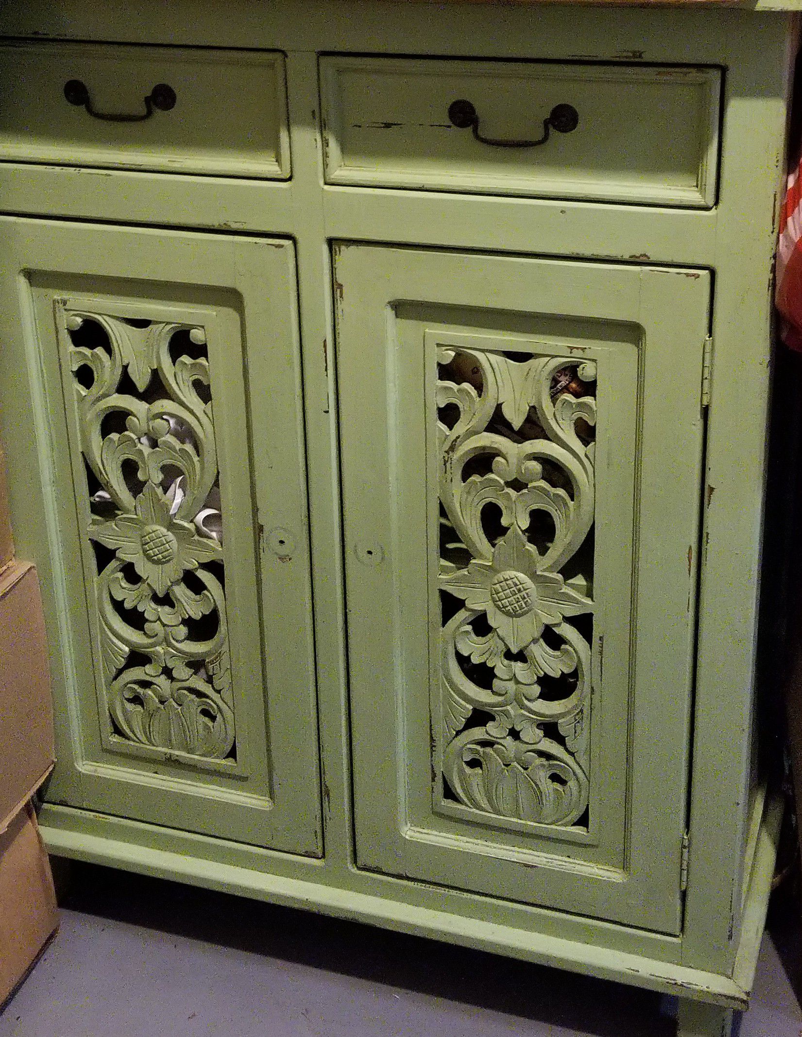 Vintage, wood dresser/cabinet