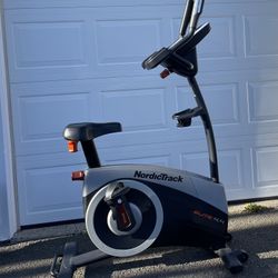 NordicTrack Elite 4.4 Upright Exercise Bike