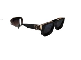 Louis Vuitton Z1165e Black
