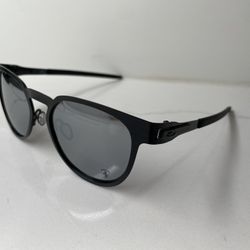 Oakley Die cutter Polrized