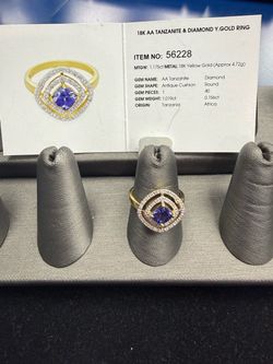 18KT AA Tanzanite & Diamond Ring, Antique Cushion MTGW: 1.175ct., Yellow Gold, Appx., 4.72g Size 7