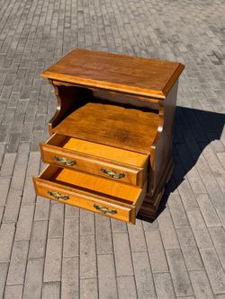 Vintage Solid Wood Nightstand, 2 Drawers + Pull-Out Tray Shelf