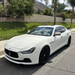 2016 Maserati Ghibli 