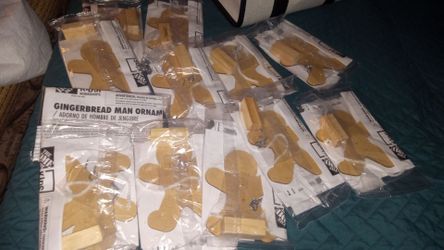 13 Kids gingerbread arts and craft kits