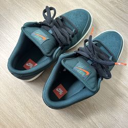 Nike Dunk SB Low Deep Fir size 9